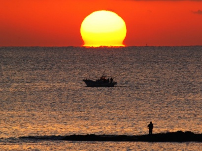 海陽町のだるま朝日