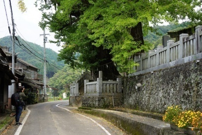 塩江サイクリングコース　岩部八幡神社