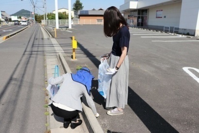 海の日全国一斉清掃　オフィス周辺のごみ拾い