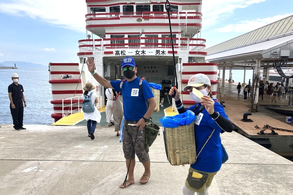 「しましまゴミゼロプロジェクト」男木島、女木島、豊島の会場でのクリーンアップ